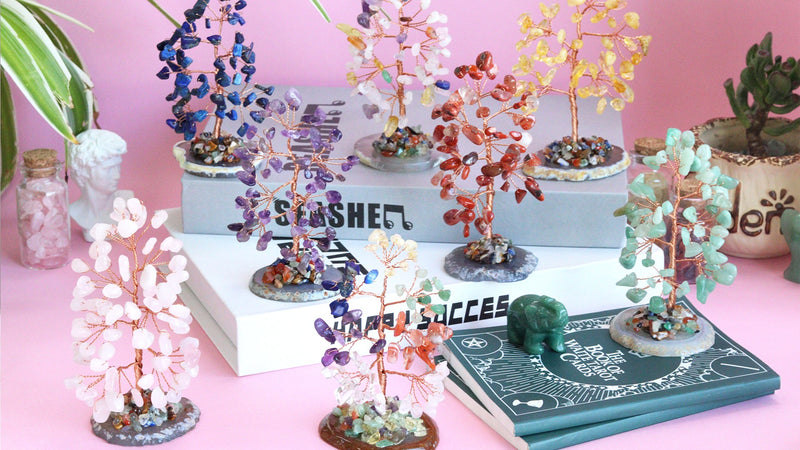 Green Aventurine Healing Crystal Tree of Life Natural Gemstone Agate Slice Base Copper Wire Wrapped Money Trees Feng Shui Spiritual Energy Decorations Home Office Room Desk Decor Gifts for Women Men Green Aventurine