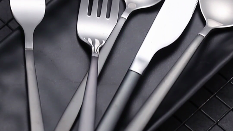 Berglander 20 Piece Titanium Rose Gold Plated Stainless Steel Flatware Set, 20 Pieces Silverware Set, Copper Color Cutlery Sets, Service for 4 (shiny Copper) C. 20 Pieces Rose Gold