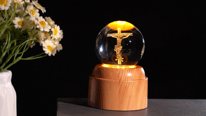 Arikyrist 3D Jesus on Cross Crystal Ball Christian Rotatable Gift for Women Cross and Jesus