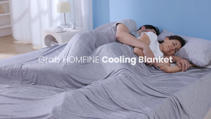 HOMFINE cooling blanket for hot sleepers, black throw blanket measuring 50x70 inches, lightweight and breathable for restful sleep.