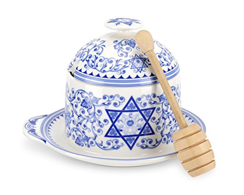 Spode Judaica Honey Pot with Wooden Drizzler - Blue & White Porcelain Jar with Lid for Rosh Hashanah, Jewish Holiday & Table Decor - 10.5 Oz. Ceramic Jar for Honey, Sugar, Dip - Dishwasher Safe