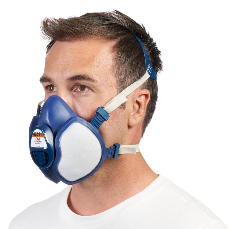 3M 4251C Half-Mask Respirator for Spray Painting / Machine Sanding Protection Level A1P2 / Ready for Use / Low Breathing Resistance / Especially Lightweight | Ready-to-use half mask for painting and sanding with comfortable fit, wide field of vision an...