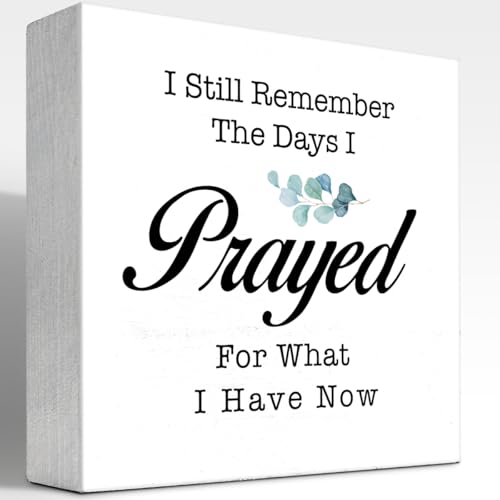 Bible Wood Box Sign Desk Decor, The Days I Prayed Christian Wooden Block Sign for Home Bedroom Farmhouse Wall Shelf Table Decor I Still Remember
