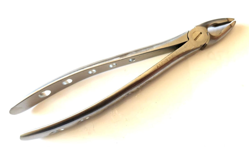 [Australia - AusPower] - MedTool Dental Tooth Extracting Forceps Upper Anterior with Serrated Jaws, Silver 