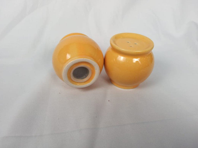 [Australia - AusPower] - Indian Handcrafted Ceramic Salt and Pepper Shaker/Dispenser Set with Perfect Pour Holes for Kitchen Dining Table Picnic Office Restaurant Hotel (Set of 2) Handi Yellow 