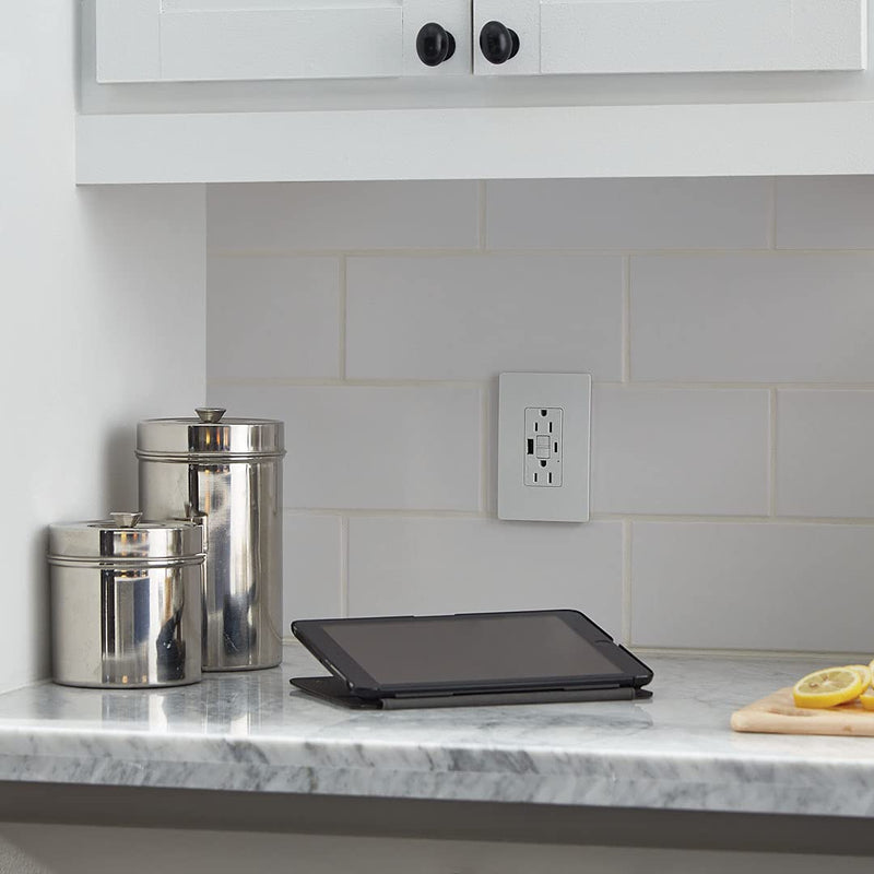 [Australia - AusPower] - Legrand Radiant® USB GFCI Outlet, 15A Tamper-Resistant, Self-Test, Type-A/C, White, 1597TRUSBACW 