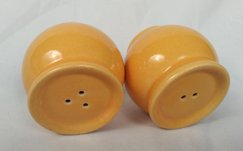 [Australia - AusPower] - Indian Handcrafted Ceramic Salt and Pepper Shaker/Dispenser Set with Perfect Pour Holes for Kitchen Dining Table Picnic Office Restaurant Hotel (Set of 2) Handi Yellow 