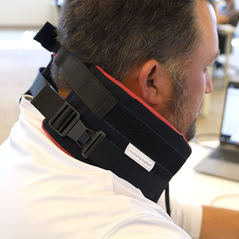 [Australia - AusPower] - Body Sport TracCollar - Inflatable Neck Traction Device - Cervical Collar for Neck Pain Relief - 2 Hand Pumps for Customizable Treatment - Release Pressure for Neck Pain Relief - Small/Medium Small/Medium (Pack of 1) 