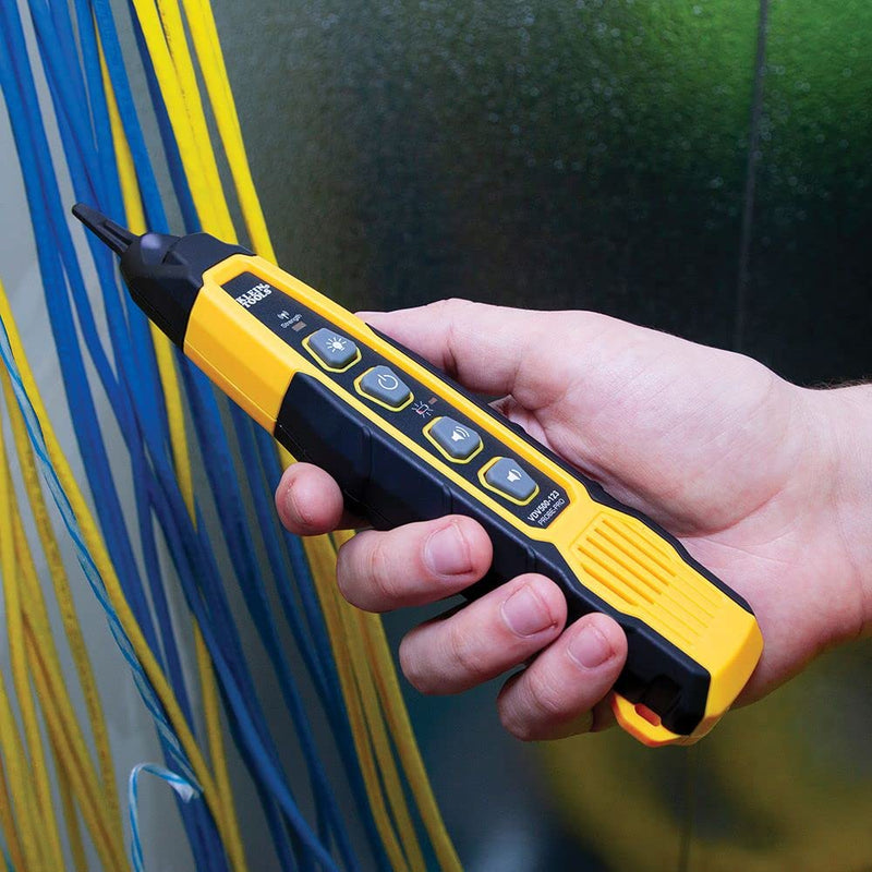 [Australia - AusPower] - Klein Tools VDV500-123 Cable Tracer Probe-Pro Tracing Probe with Replaceable Non-Metallic, Conductive Tip and a Light for Use in Dark Spaces 