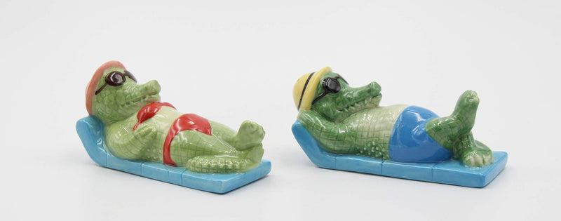 [Australia - AusPower] - Cosmos Gifts 20787 Alligator Tanning Salt and Pepper Shaker, One Size, Green 