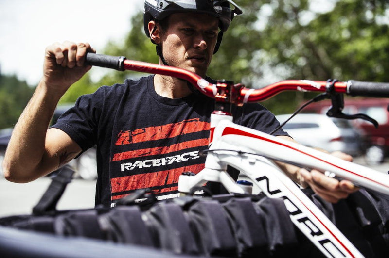 [Australia - AusPower] - RaceFace Half Nelson Locking Grips Black 