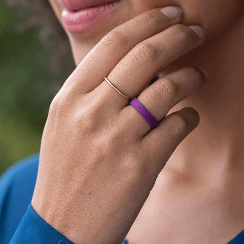 [Australia - AusPower] - Enso Rings Women’s Infinity Silicone Wedding Ring – Hypoallergenic Wedding Band for Ladies – Comfortable Band for Active Lifestyle – 4.5mm Wide, 1.5mm Thick Obsidian Black 