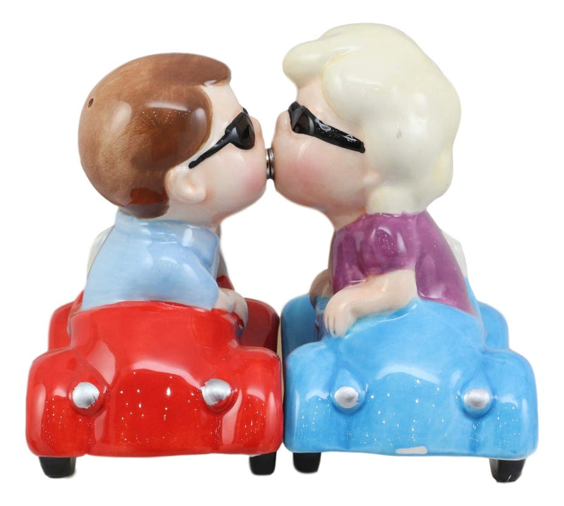 [Australia - AusPower] - Ebros I Love You Valentines Couple Kissing In Cars Magnetic Salt And Pepper Shakers Set Ceramic Figurines Party Kitchen Tabletop Collectible Decor 