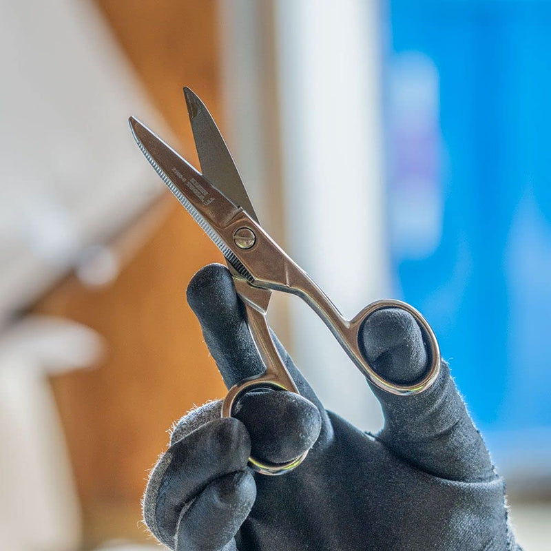 [Australia - AusPower] - Klein Tools 2100-5 Electrician Scissors for Heavy-Duty Cutting, Corrosion Resistant, 5-1/4-Inch 