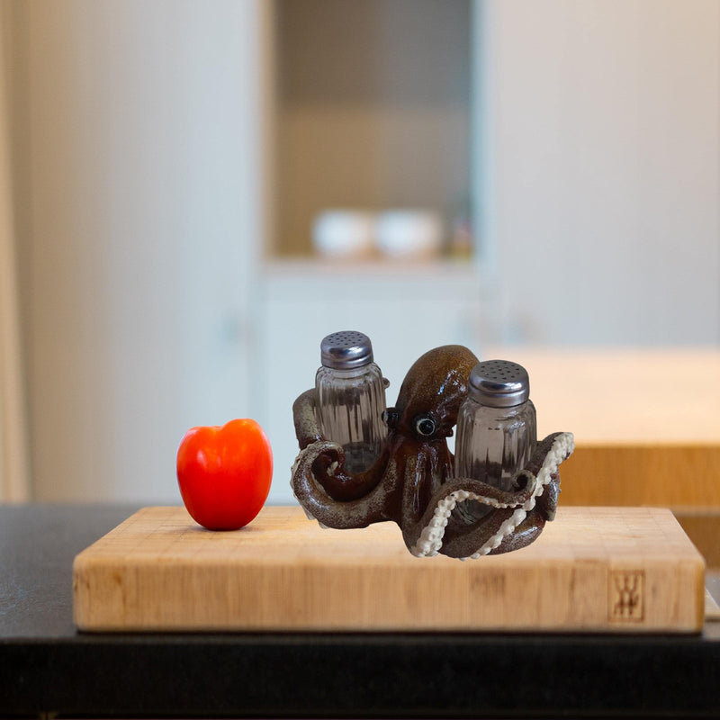 [Australia - AusPower] - Comfy Hour Western Retro Collection 3" Octopus Salt and Pepper Bottle Holder, Polyresin Brown 