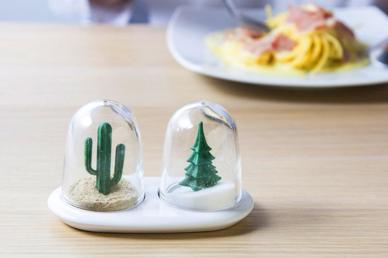 [Australia - AusPower] - QUALY Winter Summer Salt & Pepper Shaker Set 