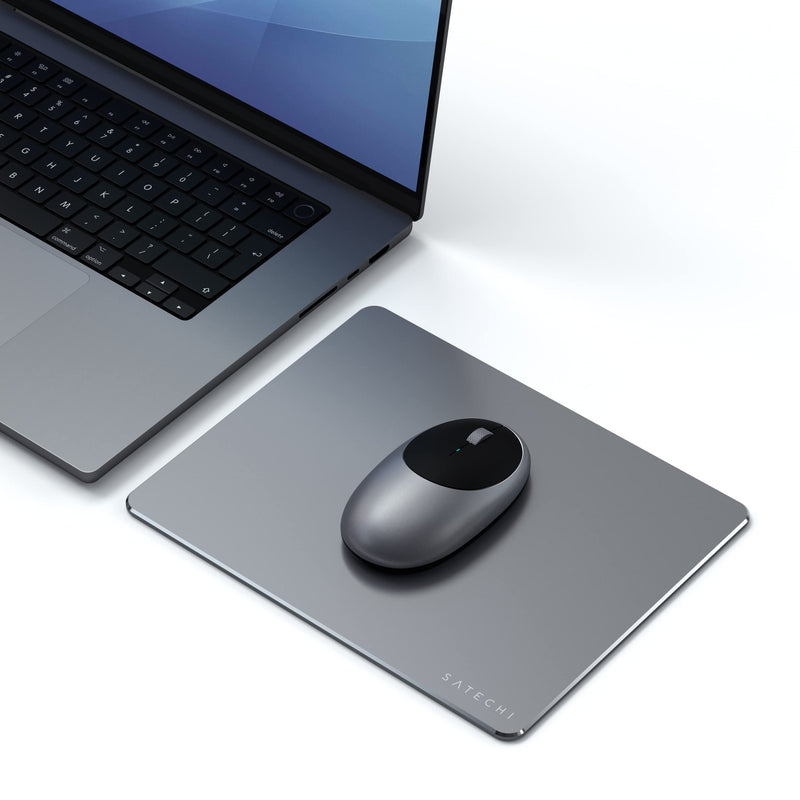 [Australia - AusPower] - Satechi Aluminum Mouse Pad with Non-Slip Rubber Base - Compatible with Computers, Laptops and Desktops (Space Gray) Space Gray 