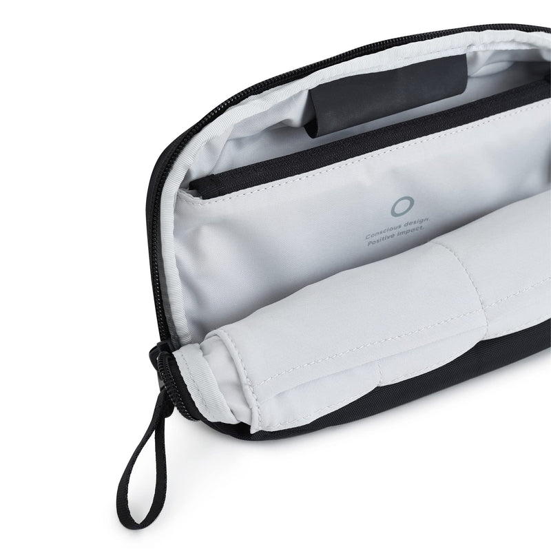 [Australia - AusPower] - Urth Zeolite Tech Organiser – Electronics Accessories Bag, Weatherproof + Recycled (Black) BLK 