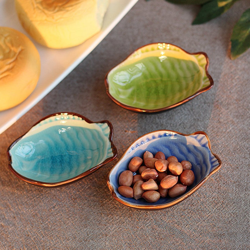 [Australia - AusPower] - WAIT FLY Cute Fish Shaped Ceramics Seasoning Dishes/Tea Bag Holders/Ketchup Saucer/Appetizer Plates/Vinegar Spice Salad Soy Sushi Wasabi Seasoning Dipping Bowls, Set of 3 
