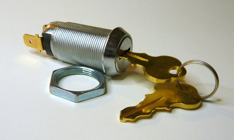 [Australia - AusPower] - On/Off Switch Lock, Keyed Alike, Key Removable in Off Position.250 Terminal with 2 Keys & Nut; 30-1086-01 1 SET 