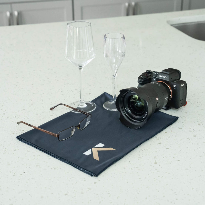 [Australia - AusPower] - KLOVEO Polishing Cloth Wine Glass Polishing Cloths - 20x27 Inch Large Size, Lint Free, Microfiber Cleaning Cloth for Glasses, Champagne Flutes, Glassware, Sunglasses, Phone Screens, Camera Lens Navy 