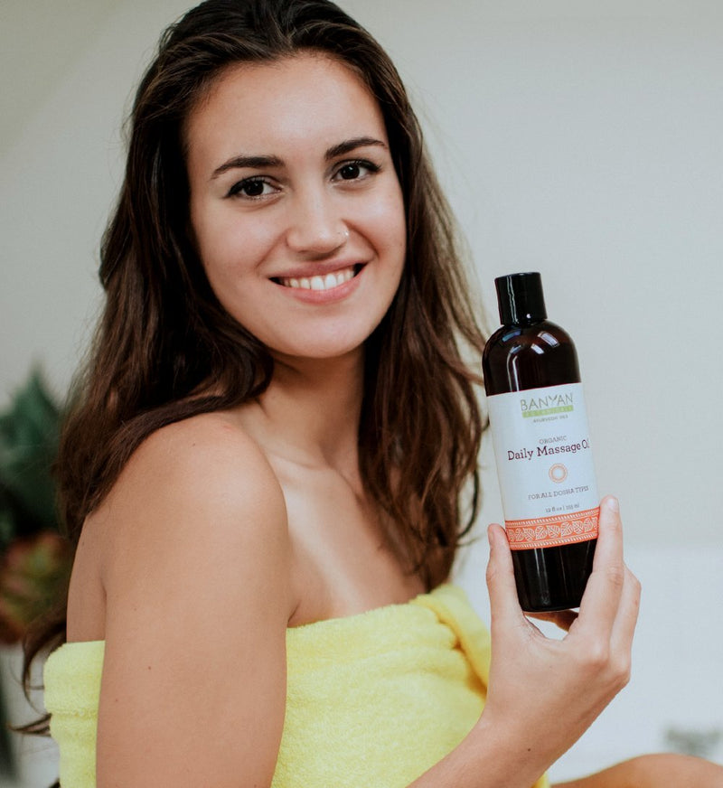 [Australia - AusPower] - Banyan Botanicals Daily Massage Oil – Organic Ayurvedic Massage Oil – for All Skin Types & Doshas – Moisturizes, Nourishes The Tissues & Calms The Mind – 12oz. – Non GMO Sustainably Sourced Vegan 12 Fl Oz (Pack of 1) 