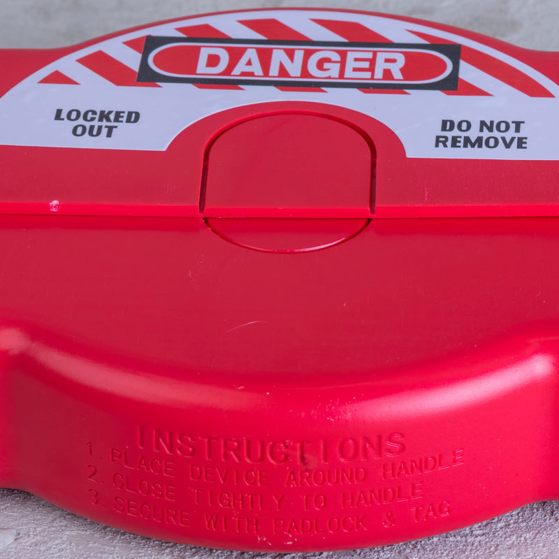 [Australia - AusPower] - TRADESAFE Gate Valve Lockout - Red Valve Lockout Device, Lockout Tagout Valve Adjustable for 1 inch to 6-1/2 inch Diameter Valve Handles, Industrial Grade Polypropylene Adjustable 1"-6-½" Red 