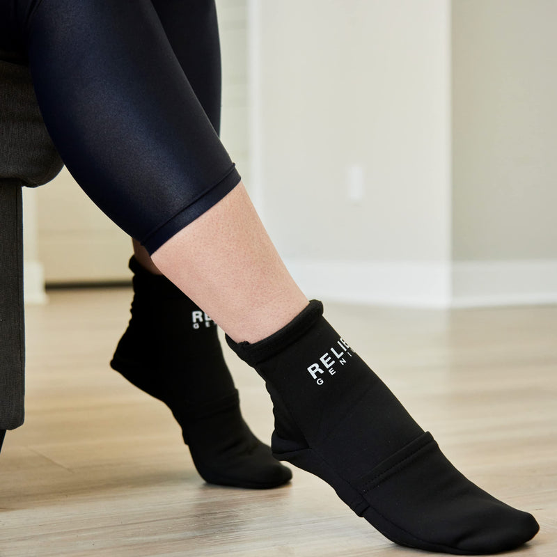 [Australia - AusPower] - Relief Genius Cold Therapy Socks with Reusable Gel ice Packs - Achieve Relief from Sprains, Muscle Pain, Bruises, Swelling, Edema, Chemotherapy, Arthritis, Post Partum Foot (Black, Large) Large (1 Pair) Black 