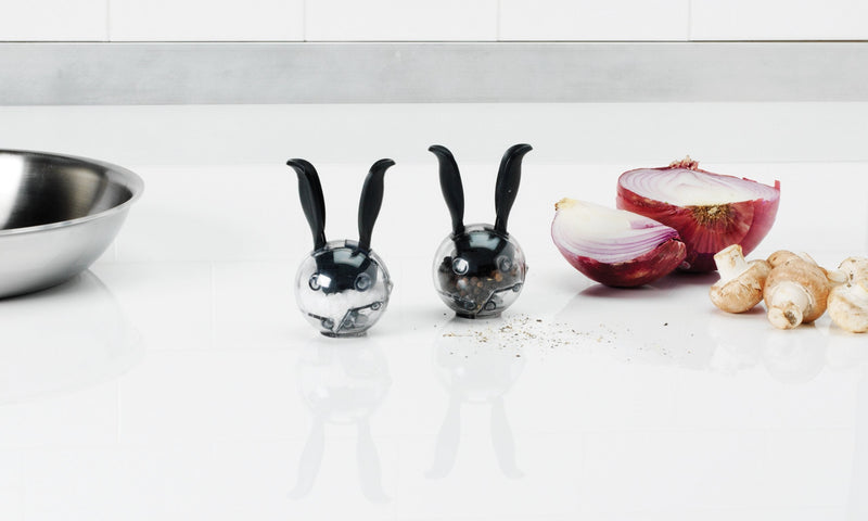 [Australia - AusPower] - Chef'n PepperBall (Black and Clear) Black and Clear Pepper 
