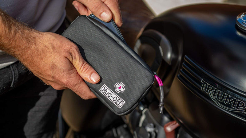 [Australia - AusPower] - Muc Off Rainproof Essentials Case - Tough 900D Polyester Black Water-Repellant Storage Pouch - Ideal for Storing Spare Tubes, Tyre Levers and Phone, one Size 