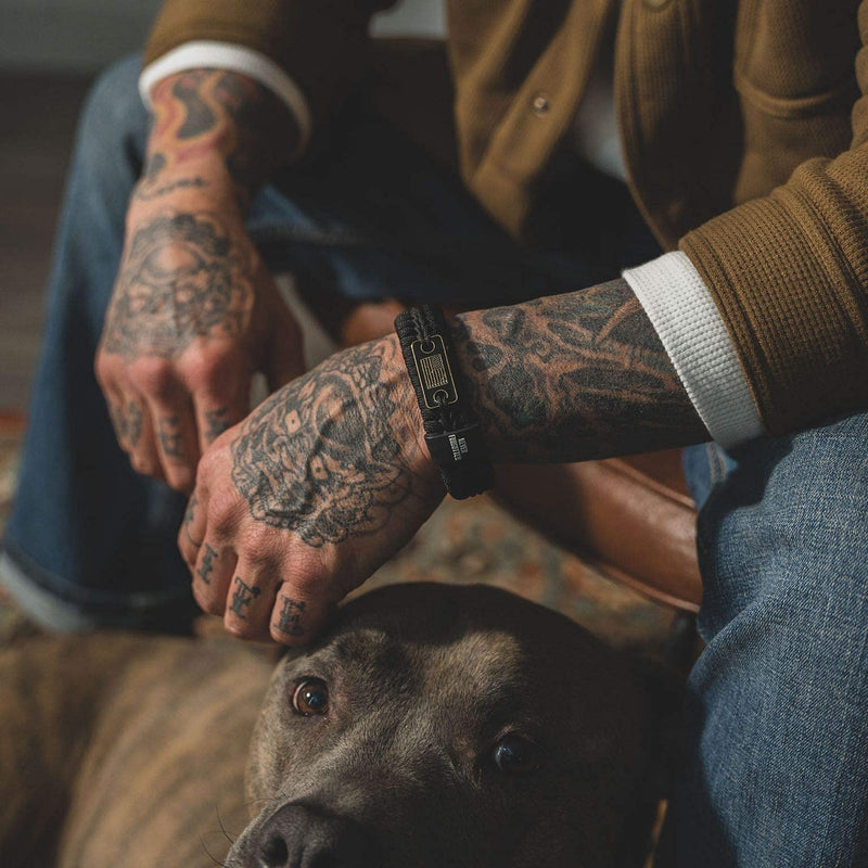 [Australia - AusPower] - Hero Company Never Forgotten Paracord Bracelet - Tactical Survival Bracelet for Men with Bronze USA Flag - Helps Pair Military Veterans with a Companion Dog 