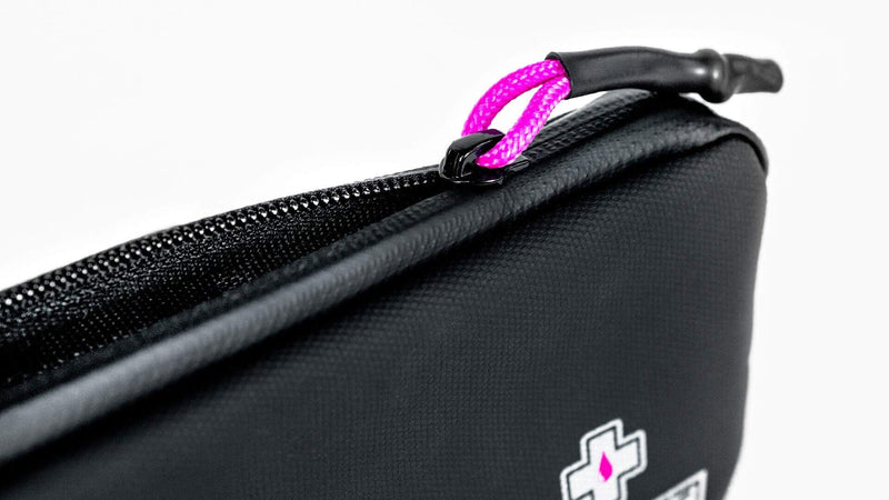 [Australia - AusPower] - Muc Off Rainproof Essentials Case - Tough 900D Polyester Black Water-Repellant Storage Pouch - Ideal for Storing Spare Tubes, Tyre Levers and Phone, one Size 