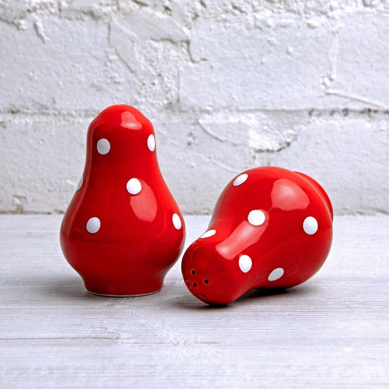[Australia - AusPower] - Handmade Red and White Polka Dot Ceramic Salt and Pepper Pots, Shakers, Cruet Set, Holder, Housewarming Gift by City to Cottage® 