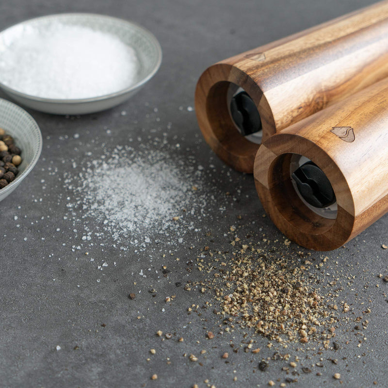 [Australia - AusPower] - Navaris Salt and Pepper Mill Set - Adjustable Acacia Wood Salt and Pepper Grinders Shakers with Ceramic Grinding Core for Home, Restaurants - Design 1 