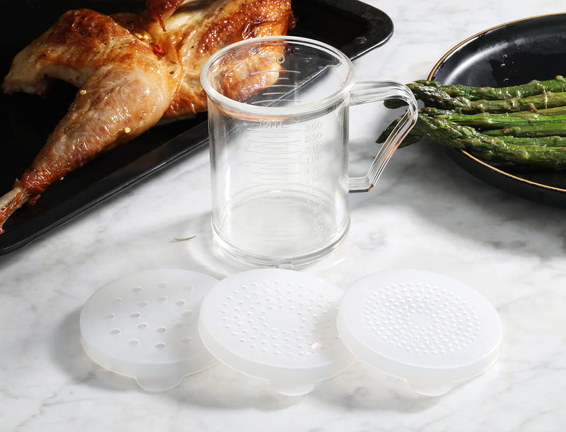 [Australia - AusPower] - New Star Foodservice 22513 Plastic Dredge with 3 Snap-on Lid, Seasoning Sugar Spice Pepper Shaker, 10 OZ 