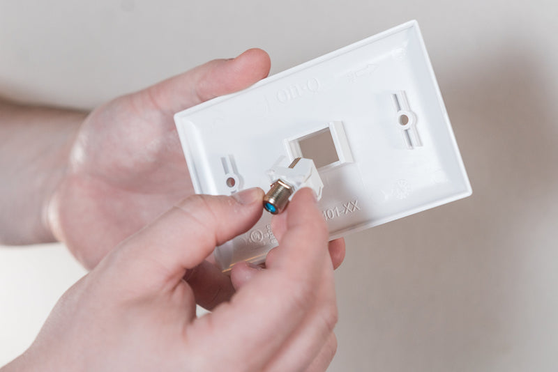 [Australia - AusPower] - Legrand - OnQ Recessed Keystone Coax Insert, F Keystone Connector, 3GHz Keystone F-81 Coupler, Nickel, White, 5 Pack, F3481WHV5 Pack of 5 
