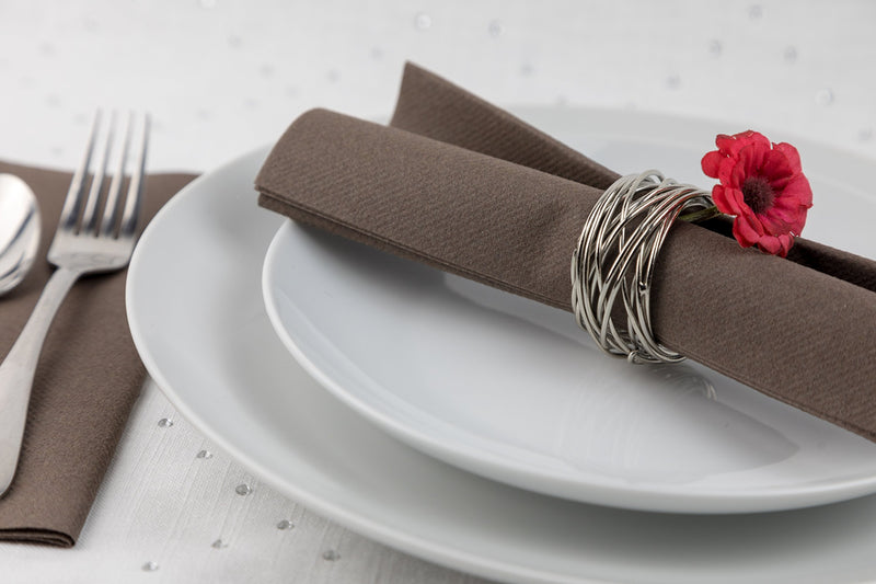 [Australia - AusPower] - Simulinen Colored Disposable Dinner Napkins – Decorative, Linen-Feel, Elegant & Cloth-Like – Brown - Absorbent & Durable - Weddings, Parties and Holidays! – Perfect Size: 16"x16" Box of 50 Chocolate Brown 