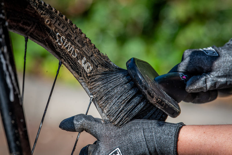 [Australia - AusPower] - Muc Off - 220 3 Piece Premium Bike Cleaning Brush Kit, Black 