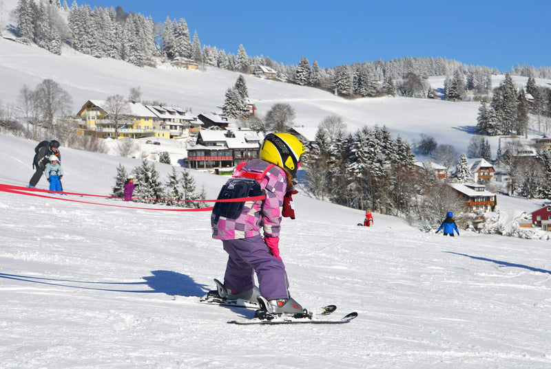 [Australia - AusPower] - GSM Brands Ski Trainer Harness with Leash for Teaching Kids Skiing Safely 