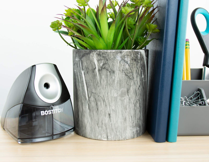 [Australia - AusPower] - Bostitch Personal Electric Pencil Sharpener, Powerful Stall-Free Motor, High Capacity Shavings Tray, Black (EPS4-BLACK) 