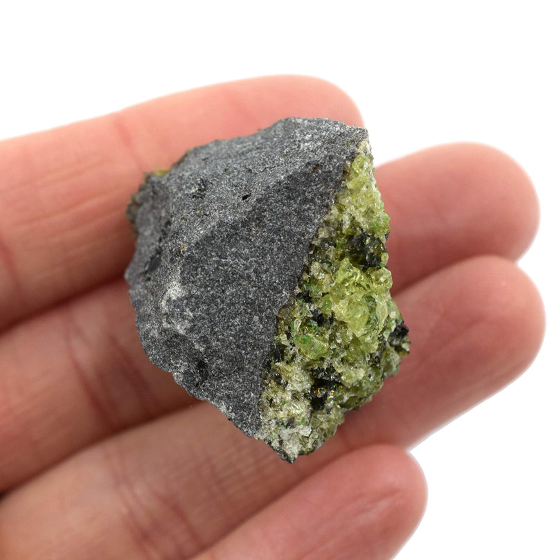 [Australia - AusPower] - Raw Olivine, Mineral Specimen - Approx. 1" - Geologist Selected & Hand Processed - Great for Science Classrooms - Eisco Labs 