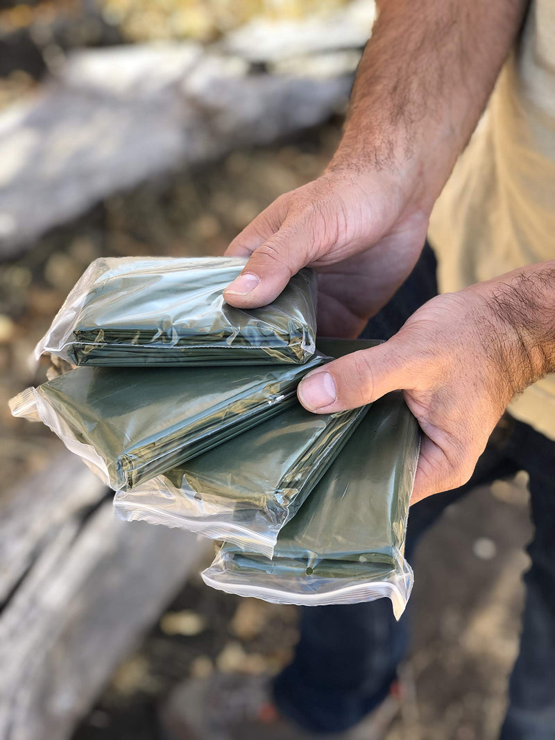 [Australia - AusPower] - Emergency Blanket & Rain Poncho - 4 Pack, Mylar Thermal Survival gear for heat retention - Lightweight - Army Green - Adventure Supply Co. 