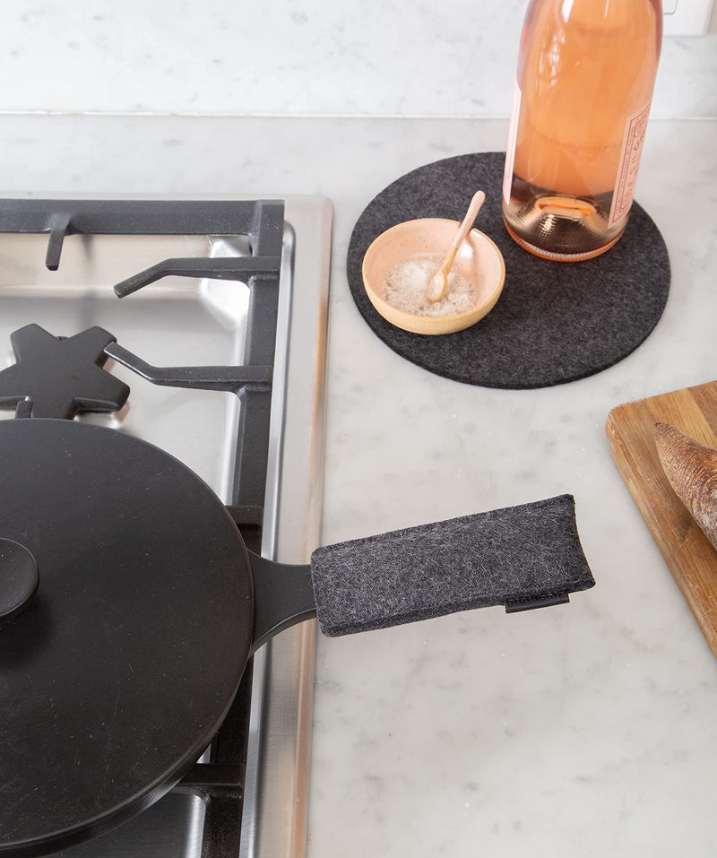[Australia - AusPower] - Graf Lantz Trivet - Heat Protective 100% Merino Wool Felt - Great for Skillets & Sizzling Dishes (8 inch, Charcoal) 8 inch 