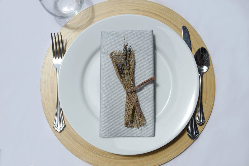 [Australia - AusPower] - Simulinen Colored Disposable Dinner Napkins – Decorative, Linen-Feel, Elegant & Cloth-Like – Silver - Absorbent & Durable - Weddings, Parties and Holidays! – Perfect Size: 16"x16" Box of 50 