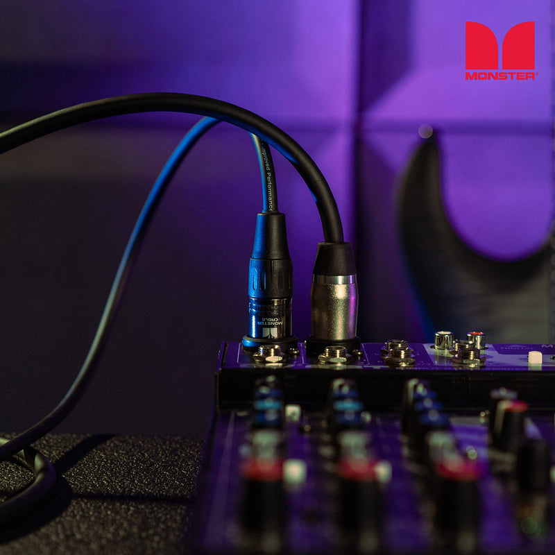 [Australia - AusPower] - Monster Prolink Studio Pro 2000 Microphone Cable: 5 ft. Cable, Gold Contact XLRs 5 ft. cable - gold contact XLRs 