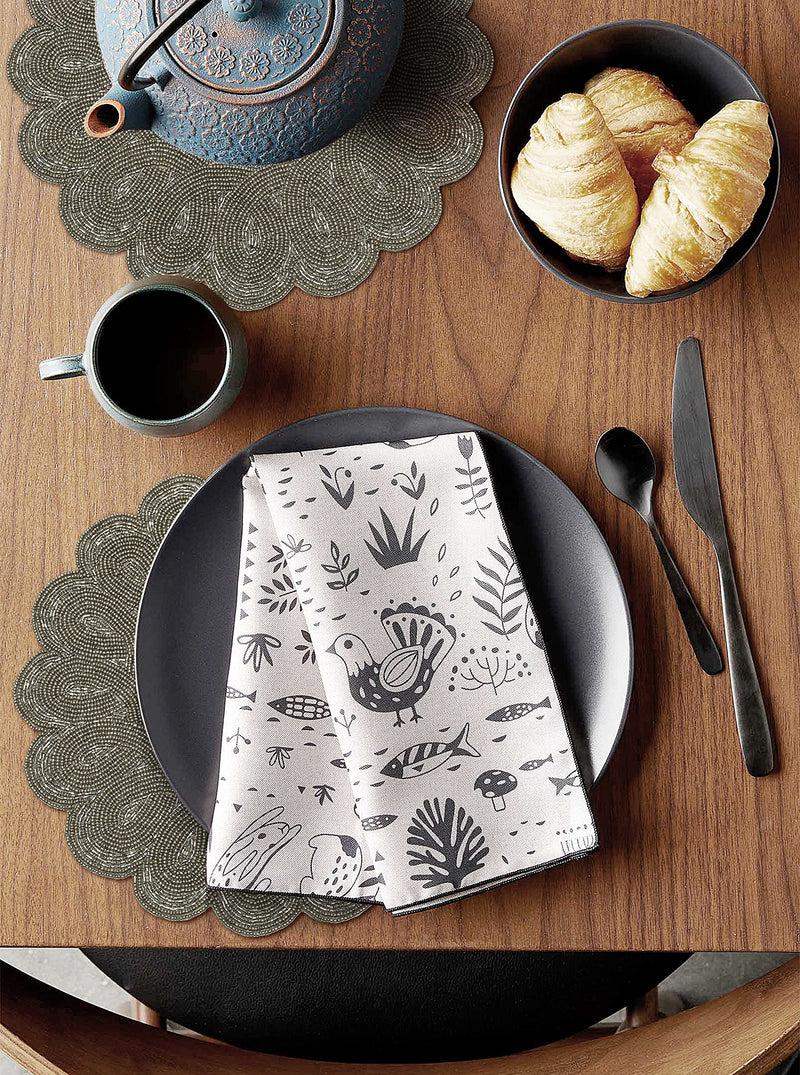 [Australia - AusPower] - Light & Pro Beaded Placemat Set of 2 - Scalloped Round Hand Beaded Charger Placemat - Gun Metal - 13 Inch Round - Hand Made by Skilled artisans - A Beautiful complement to Your Dinner Table décor 13 Inch Placemat - 2 Pack 