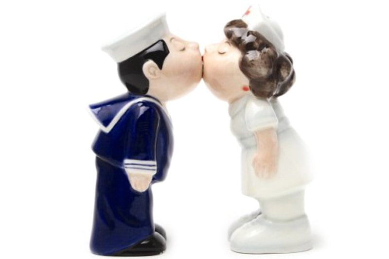 [Australia - AusPower] - Nurse and Sailor Kissing Magnetic Ceramic Salt and Pepper Shakers 
