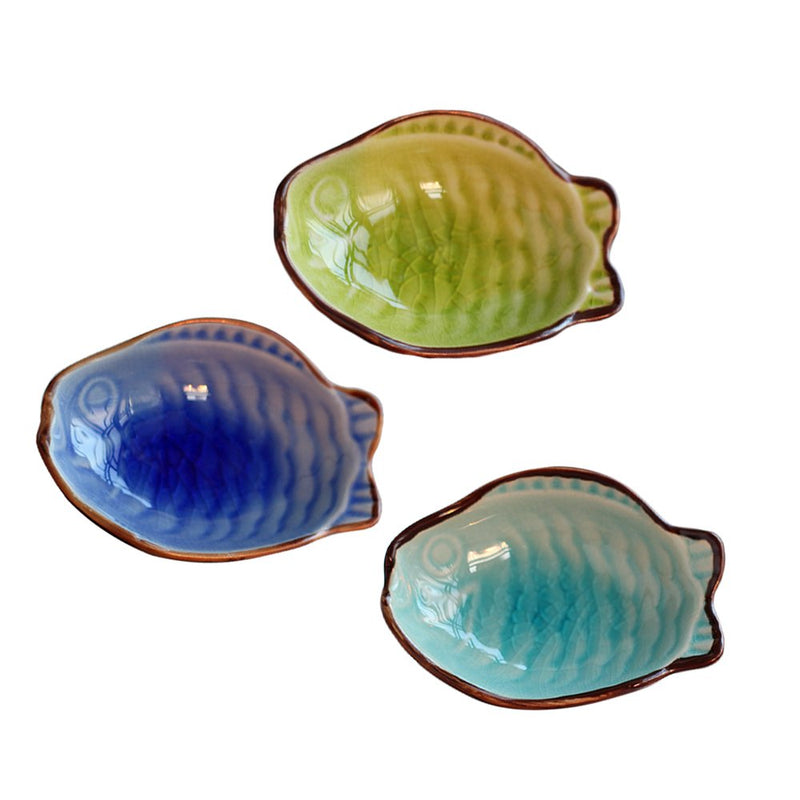 [Australia - AusPower] - WAIT FLY Cute Fish Shaped Ceramics Seasoning Dishes/Tea Bag Holders/Ketchup Saucer/Appetizer Plates/Vinegar Spice Salad Soy Sushi Wasabi Seasoning Dipping Bowls, Set of 3 