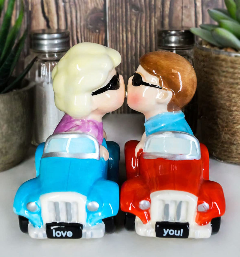 [Australia - AusPower] - Ebros I Love You Valentines Couple Kissing In Cars Magnetic Salt And Pepper Shakers Set Ceramic Figurines Party Kitchen Tabletop Collectible Decor 