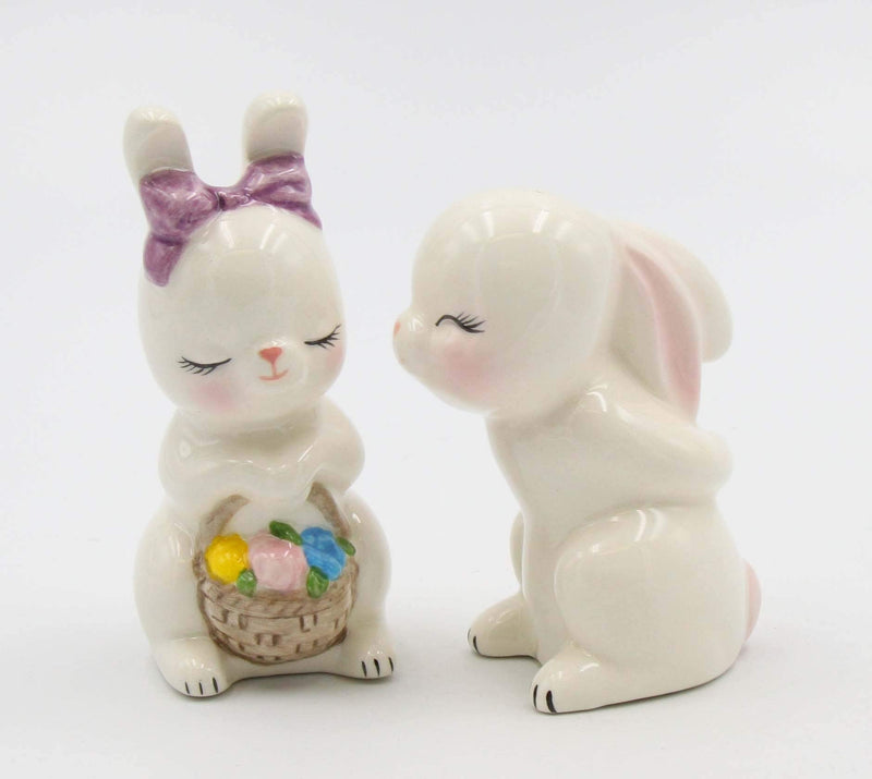 [Australia - AusPower] - Cosmos Gifts Kissing Rabbit Salt and Pepper Set, Multicolored 